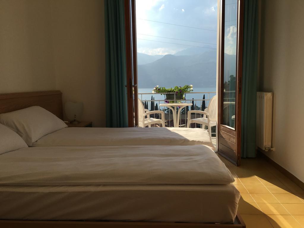 Hôtel Casa Bianca à Malcesine Extérieur photo